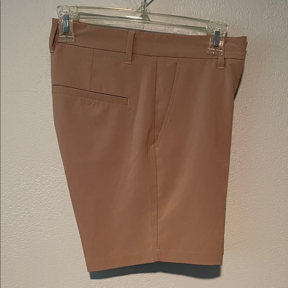 Primo Golf Men's Tan Shorts